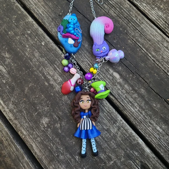 🫐Alice 🍇 in Wonderland 🍄 Necklace🥀 - Picture 5 of 6